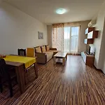 Ξενοδοχείο με διαμερίσματα Diamond Sarafovo By Kp 4*