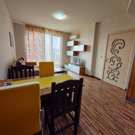 Diamond Sarafovo By Kp ブルガス