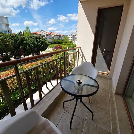 Apartmanhotel Diamond Sarafovo By Kp