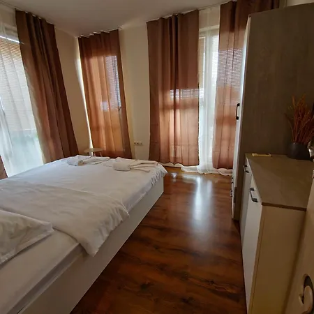 Apartmanhotel Diamond Sarafovo By Kp Burgasz