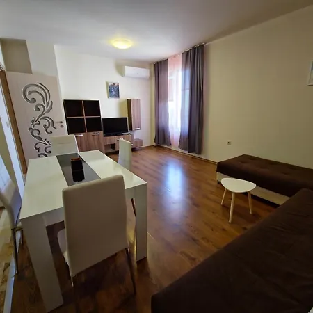 Apartmanhotel Diamond Sarafovo By Kp Burgasz