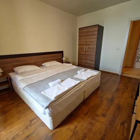 Apartmanhotel Diamond Sarafovo By Kp Burgasz