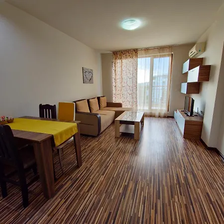 מלון דירות Diamond Sarafovo By Kp 4*