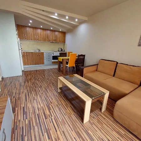 아파트호텔 Diamond Sarafovo By Kp 4*