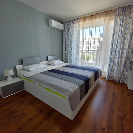 Aparthotel Diamond Sarafovo By Kp 4*