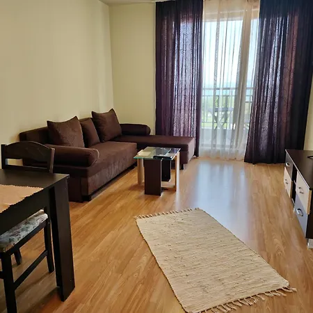 Diamond Sarafovo By Kp 4*
