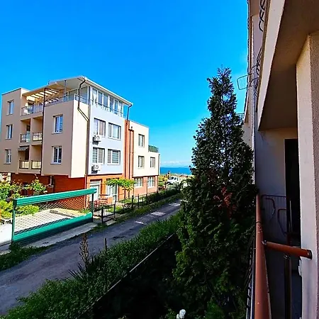 Diamond Sarafovo By Kp Lägenhetshotell 4*